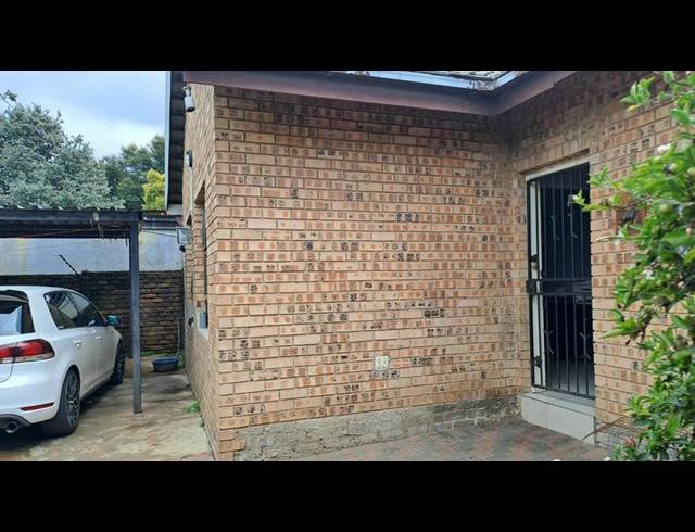 3 BEDROOM PROPERTY TO RENT IN MARLANDS